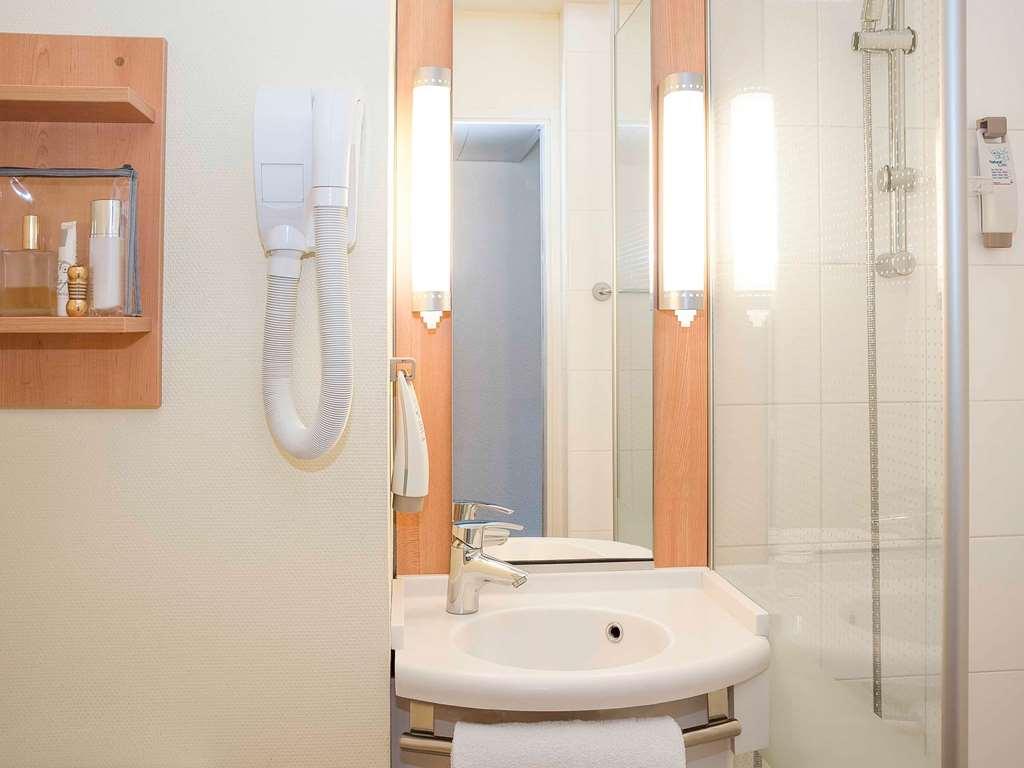B&B Hotel Orleans Nord Саран Екстериор снимка