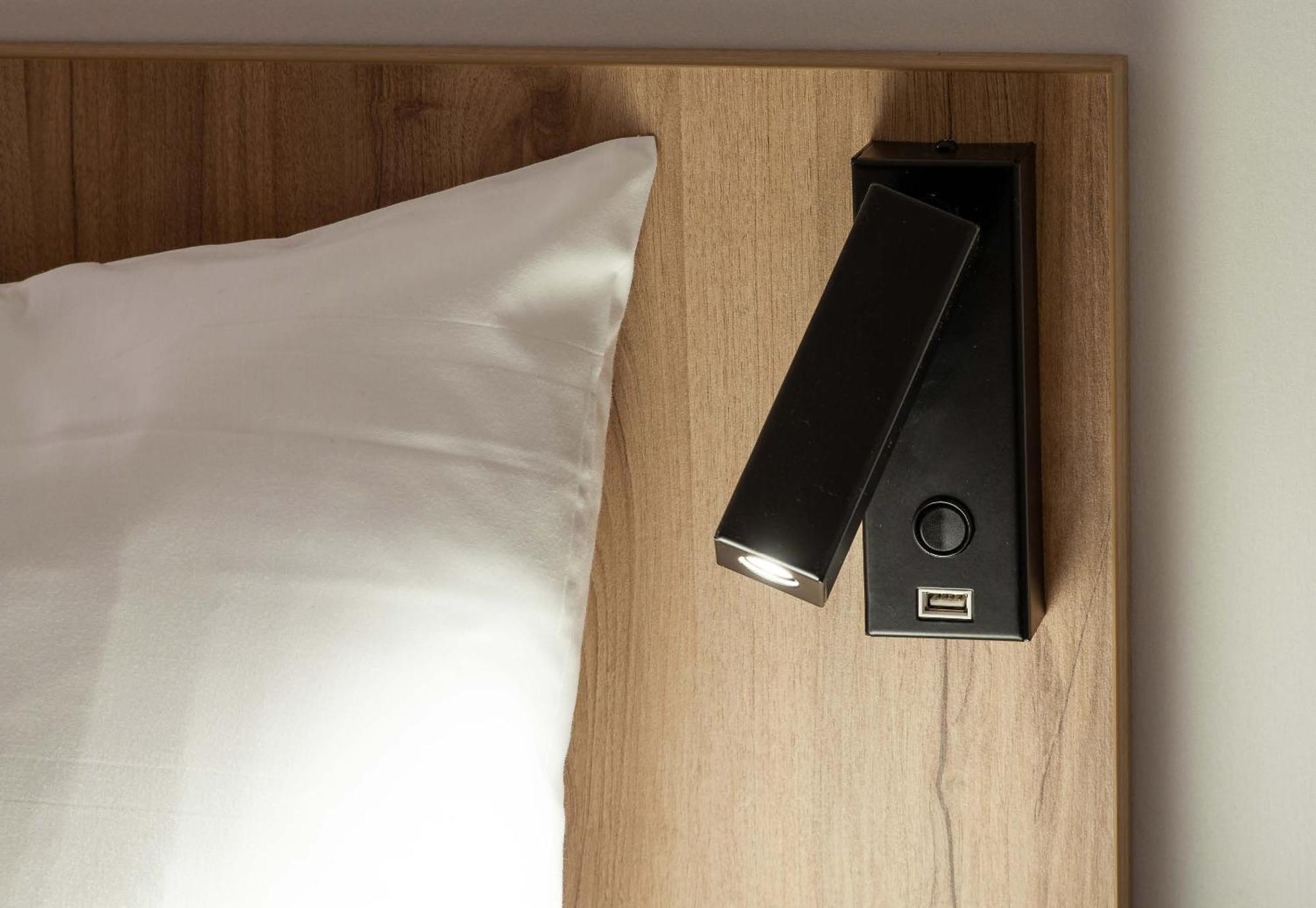 B&B Hotel Orleans Nord Саран Екстериор снимка