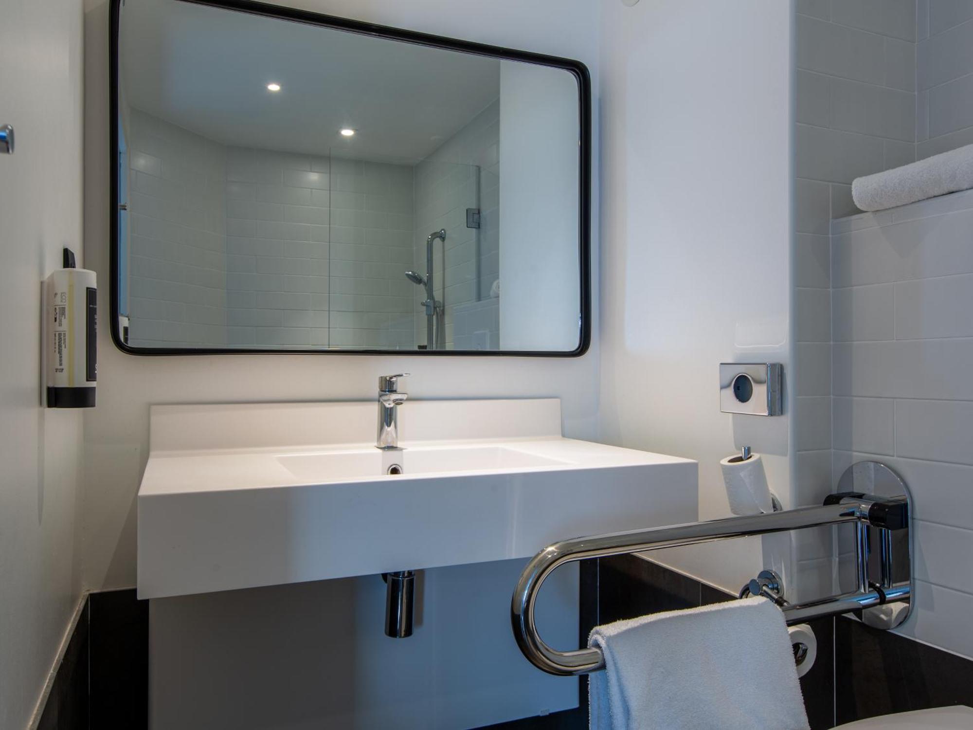 B&B Hotel Orleans Nord Саран Екстериор снимка
